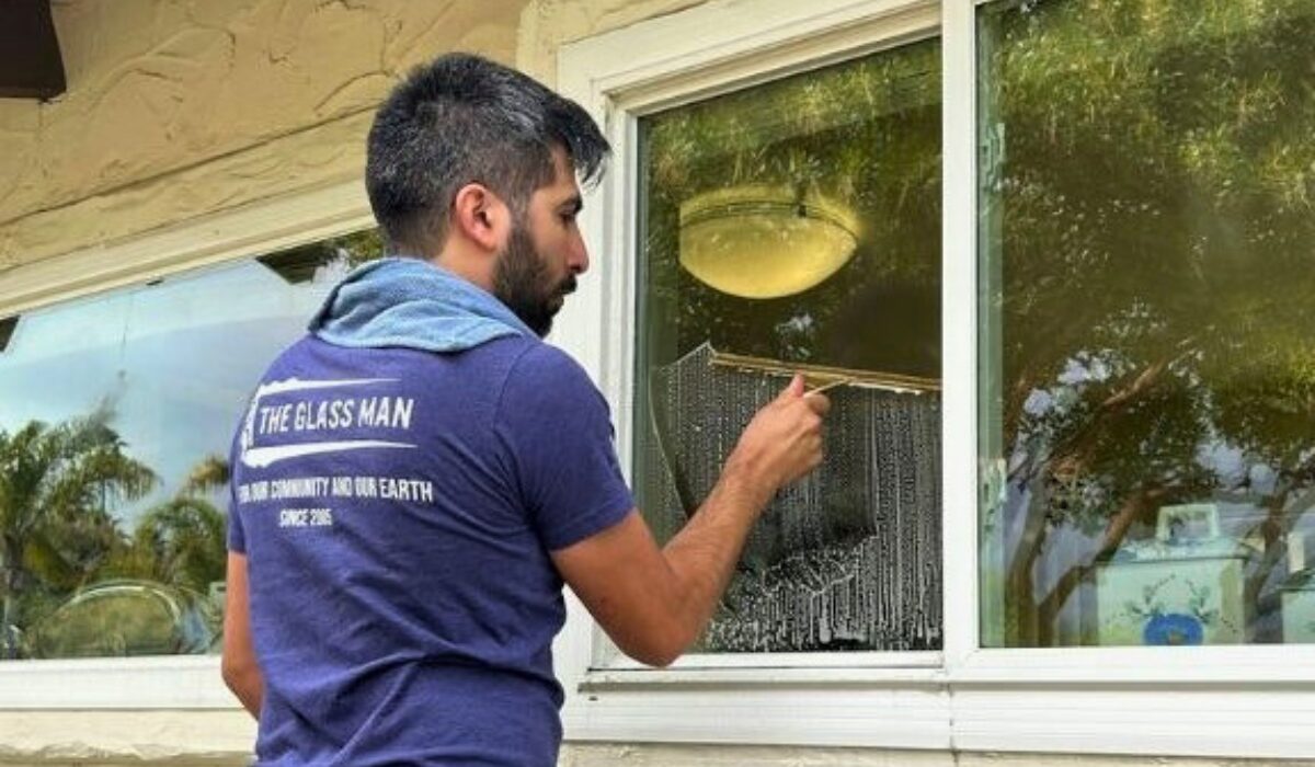 When thinking about the window cleaning cost, management is also important. This is our Production Manager, Paul.